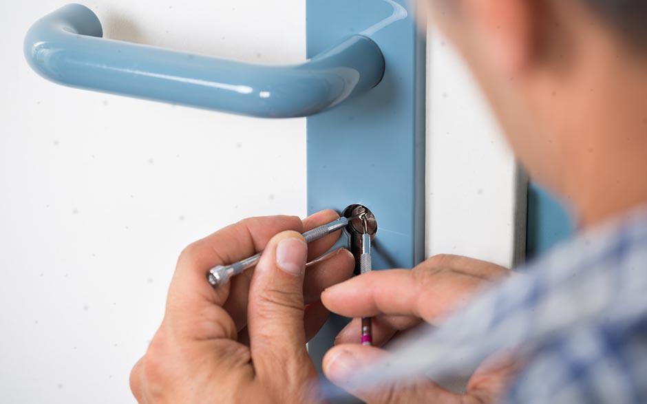 ouvrir une porte sans clé Trappes